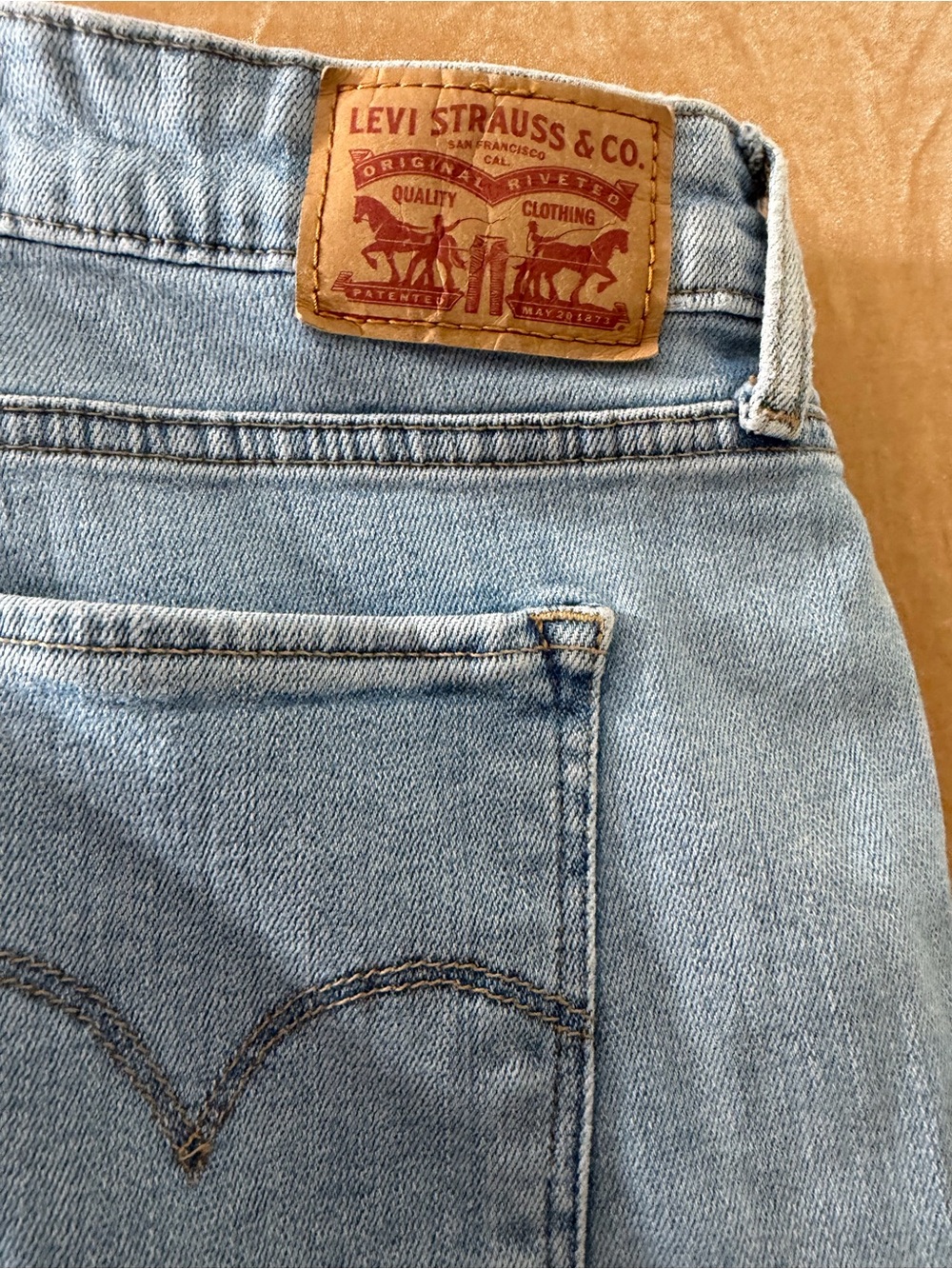 Levi's Light Blue High-Rise Women's Jeans